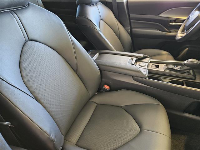 used 2025 Toyota Grand Highlander car, priced at $47,491