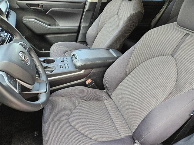 used 2024 Toyota Highlander car, priced at $40,792