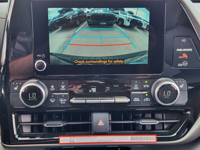 new 2025 Toyota Highlander Hybrid car, priced at $50,231