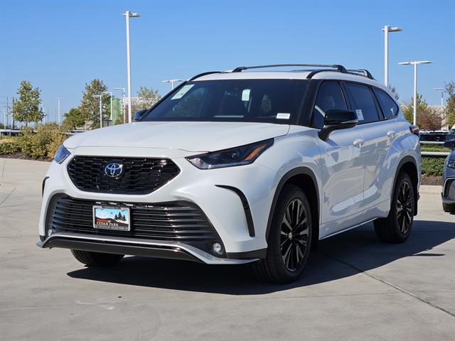 new 2025 Toyota Highlander car, priced at $51,137