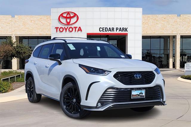 new 2025 Toyota Highlander car, priced at $51,137