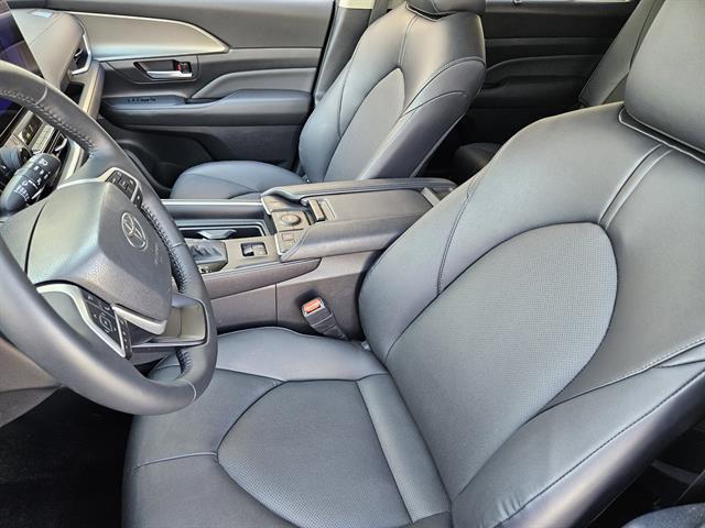used 2025 Toyota Grand Highlander car, priced at $48,491