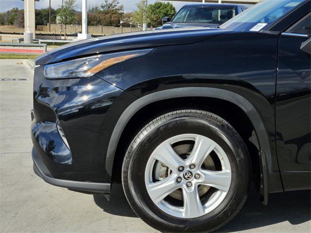 used 2023 Toyota Highlander car, priced at $34,991