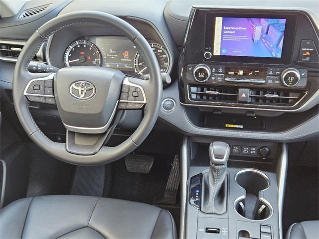 used 2023 Toyota Highlander car, priced at $36,229