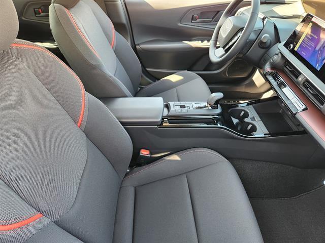 new 2026 Toyota Prius Plug-In Hybrid car, priced at $35,301