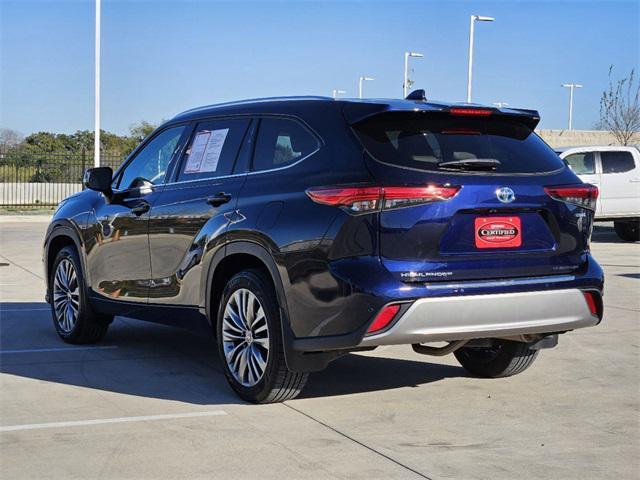 used 2020 Toyota Highlander Hybrid car, priced at $38,241