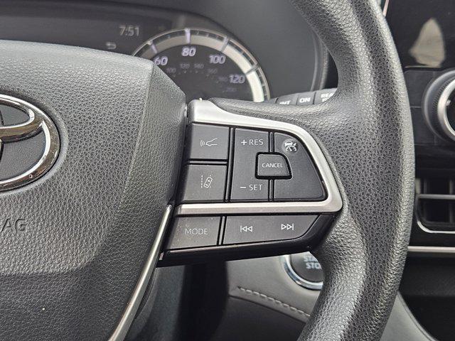 used 2023 Toyota Highlander car, priced at $33,792