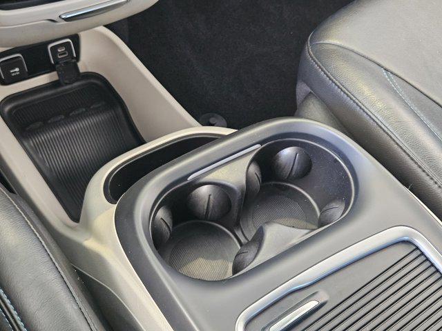 used 2021 Chrysler Pacifica Hybrid car, priced at $25,492