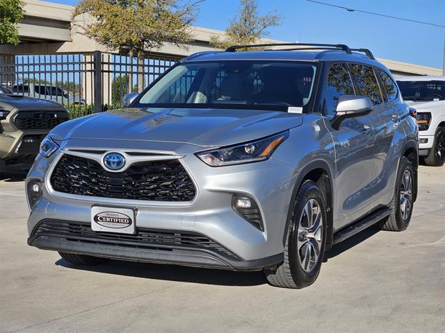 used 2021 Toyota Highlander Hybrid car, priced at $26,998