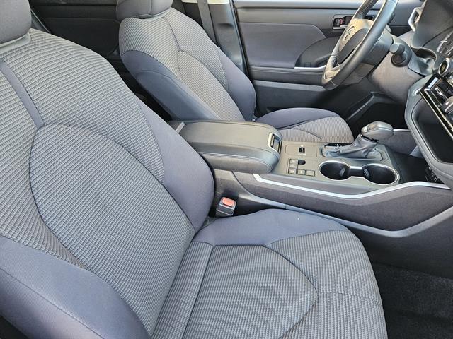 used 2024 Toyota Highlander car, priced at $34,965