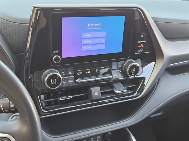 used 2024 Toyota Highlander car, priced at $34,965