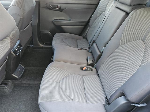 used 2024 Toyota Highlander car, priced at $34,965