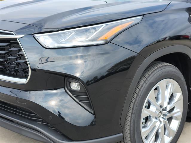 new 2026 Toyota Highlander car, priced at $52,103