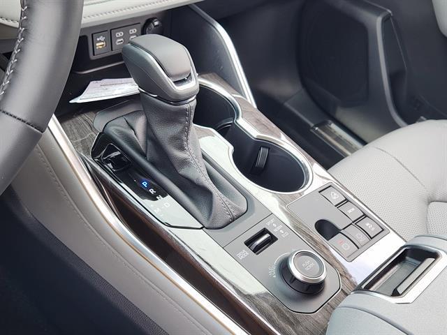 new 2026 Toyota Highlander car, priced at $52,103