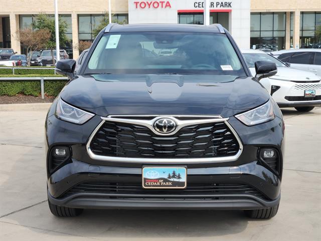 new 2026 Toyota Highlander car, priced at $52,103