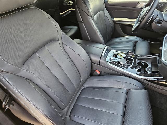 used 2021 BMW X7 car, priced at $36,382