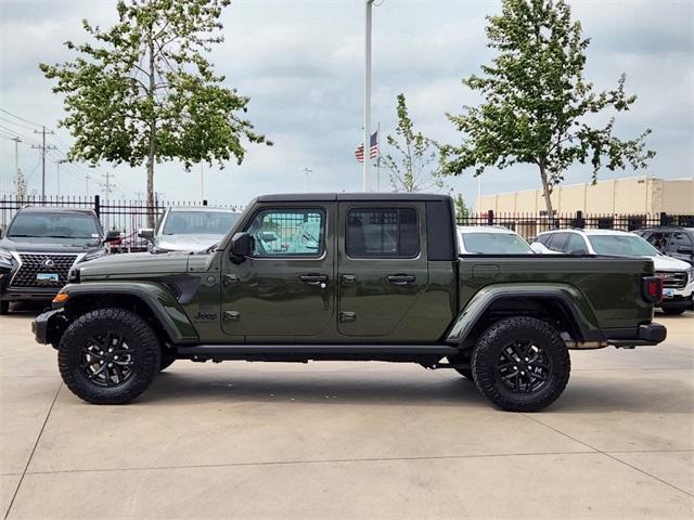 used 2023 Jeep Gladiator car, priced at $39,514