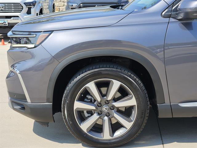 used 2023 Honda Pilot car, priced at $41,992