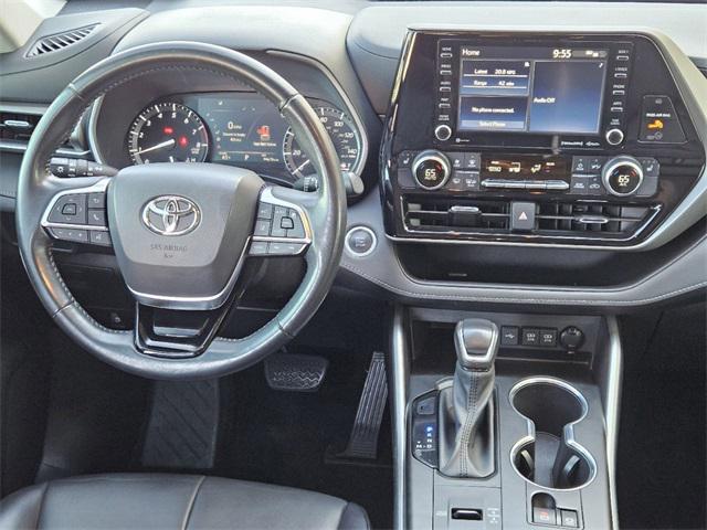 used 2021 Toyota Highlander car, priced at $27,991