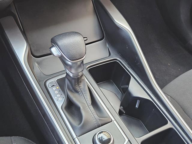 used 2023 Kia Sorento car, priced at $22,326