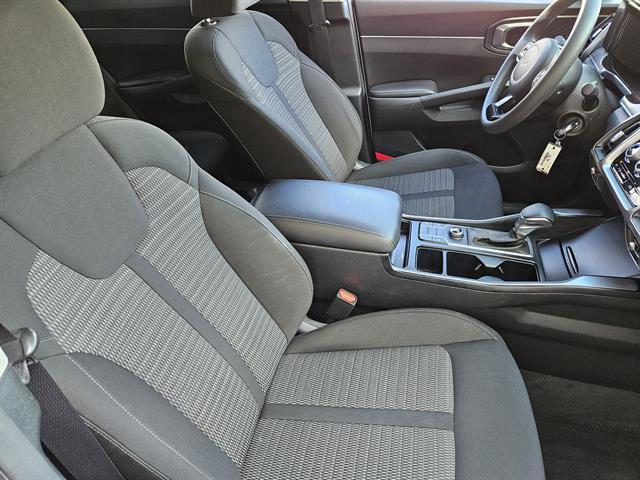 used 2023 Kia Sorento car, priced at $22,326