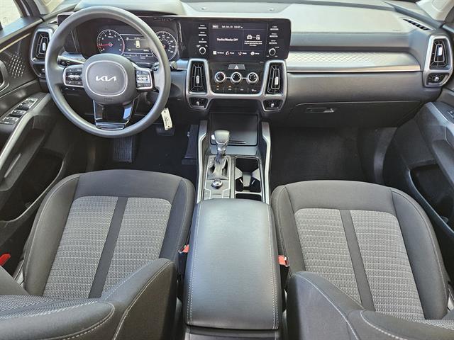 used 2023 Kia Sorento car, priced at $22,326