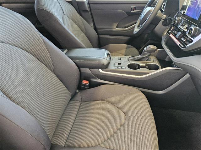 used 2024 Toyota Highlander car, priced at $41,243