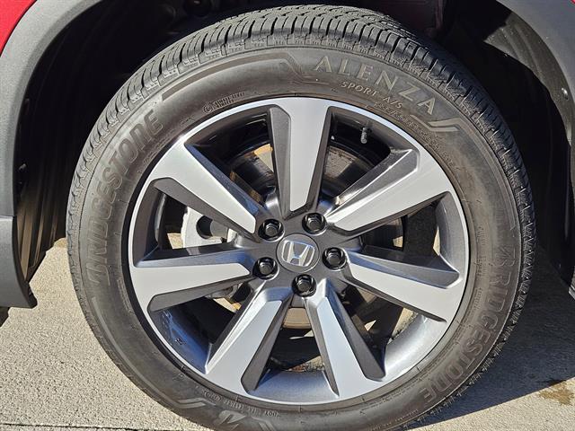 used 2024 Honda Pilot car, priced at $42,991