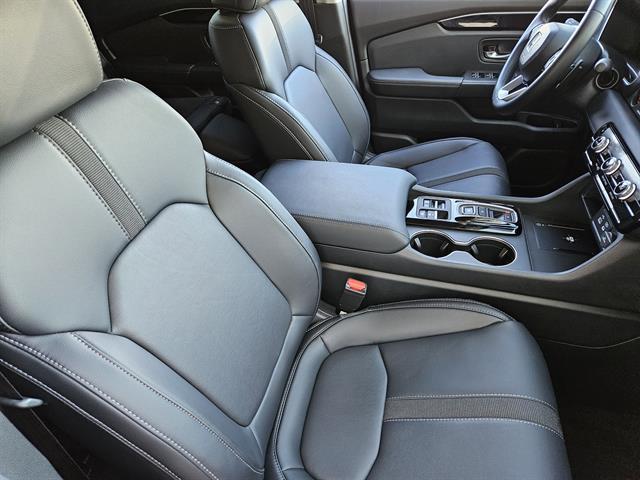 used 2024 Honda Pilot car, priced at $42,991