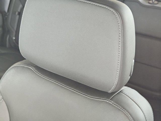 used 2022 GMC Sierra 1500 car, priced at $39,832