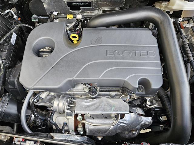 used 2025 Chevrolet Equinox car, priced at $25,344