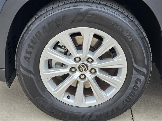 used 2025 Toyota Grand Highlander car, priced at $45,691