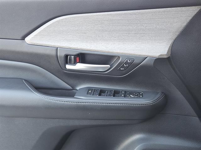 used 2024 Toyota Grand Highlander car, priced at $44,888