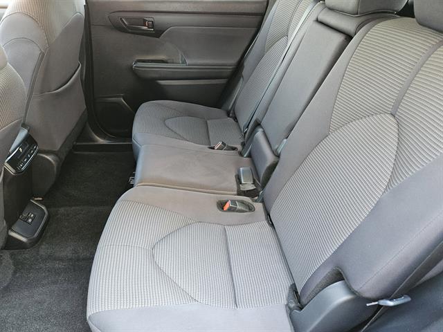 used 2024 Toyota Highlander car, priced at $34,799