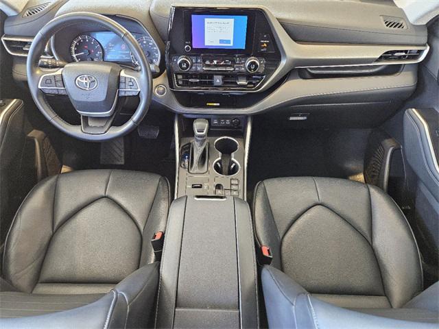 used 2023 Toyota Highlander car, priced at $36,327