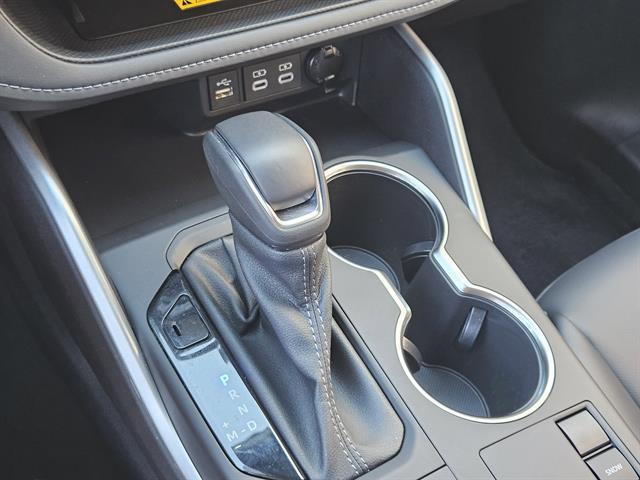 used 2023 Toyota Highlander car, priced at $44,255