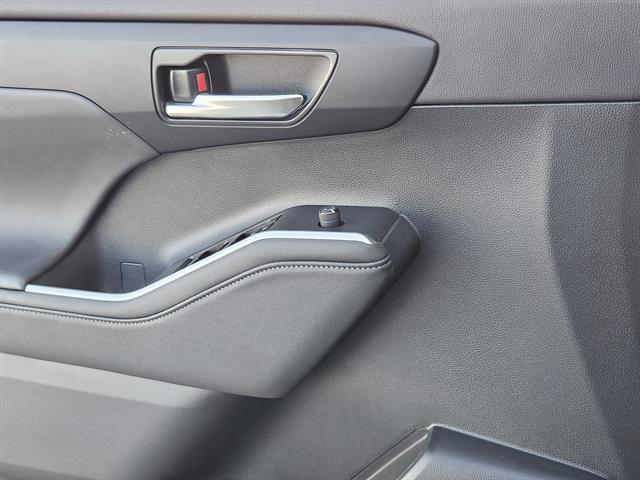 used 2023 Toyota Highlander car, priced at $44,255