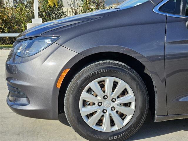 used 2019 Chrysler Pacifica car, priced at $16,241