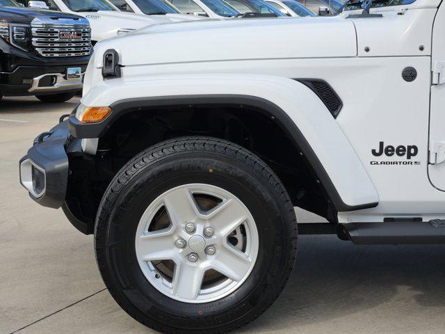 used 2023 Jeep Gladiator car, priced at $28,498