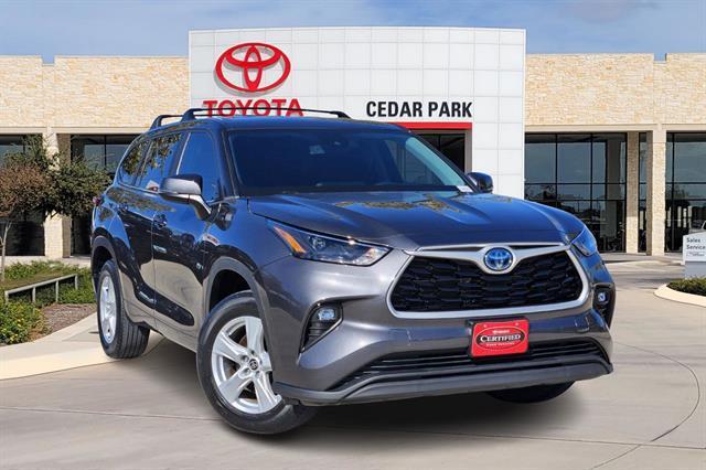 used 2023 Toyota Highlander Hybrid car, priced at $35,491