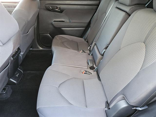 used 2023 Toyota Highlander Hybrid car, priced at $35,491