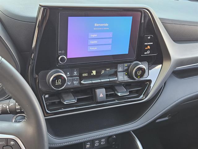 used 2023 Toyota Highlander Hybrid car, priced at $35,491