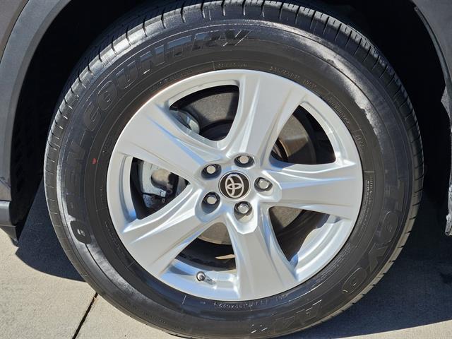 used 2023 Toyota Highlander Hybrid car, priced at $35,491