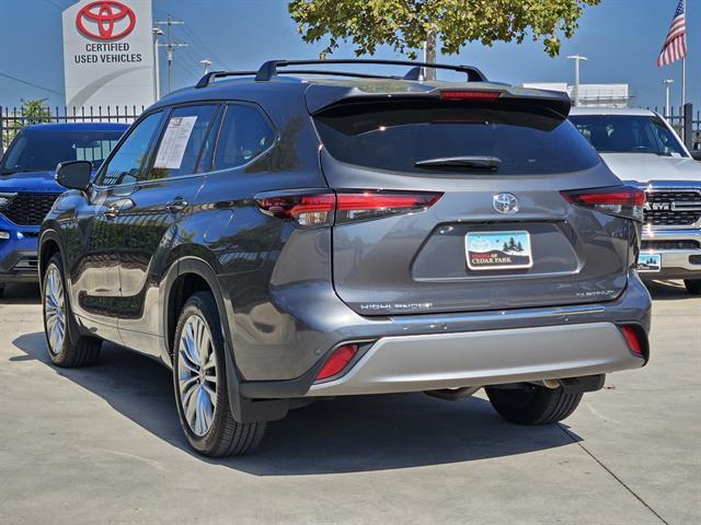used 2024 Toyota Highlander car, priced at $47,991