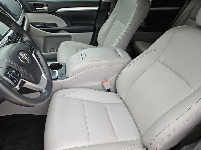 used 2018 Toyota Highlander car, priced at $21,878