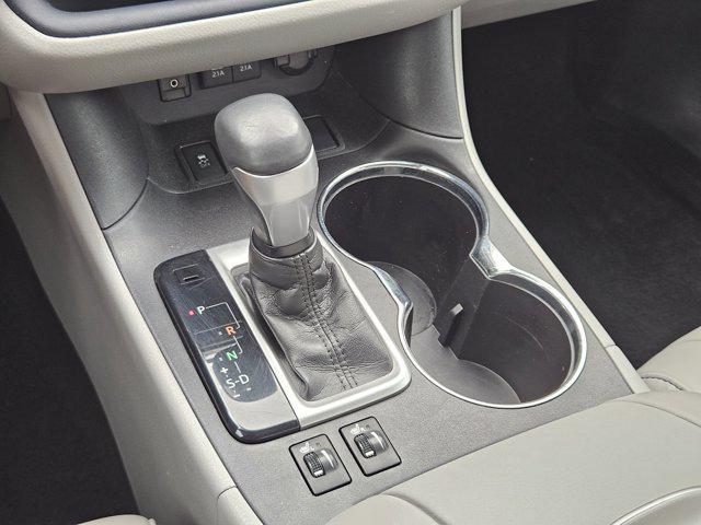 used 2018 Toyota Highlander car, priced at $21,878