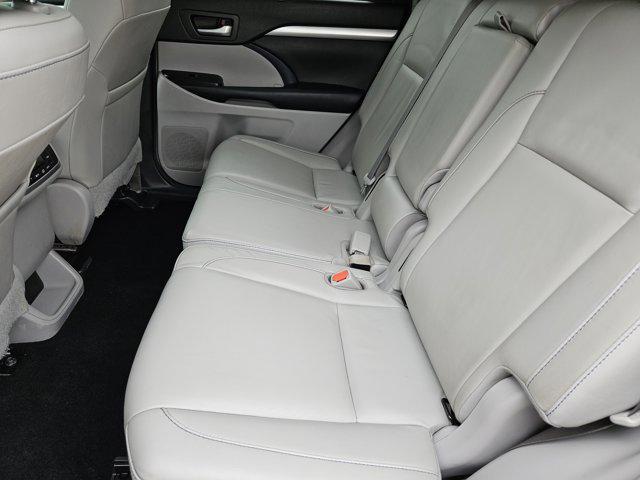 used 2018 Toyota Highlander car, priced at $21,878