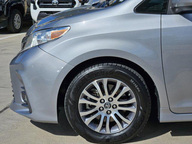 used 2018 Toyota Sienna car, priced at $29,991