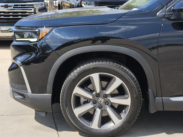 used 2023 Honda Pilot car, priced at $38,495