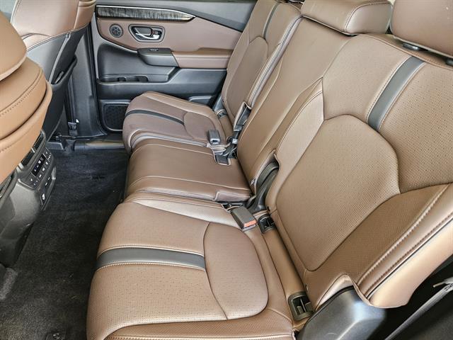 used 2023 Honda Pilot car, priced at $38,495